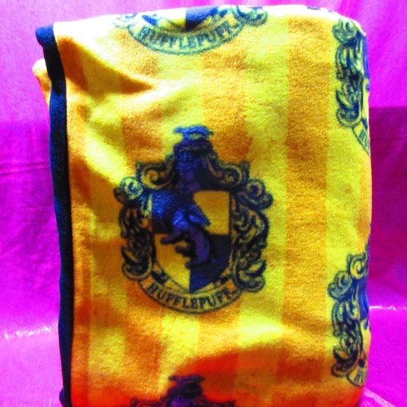Long Warm Handmade Harry Potter Hufflepuff House Fleece Blanket 69" x 58" - Picture 1 of 3